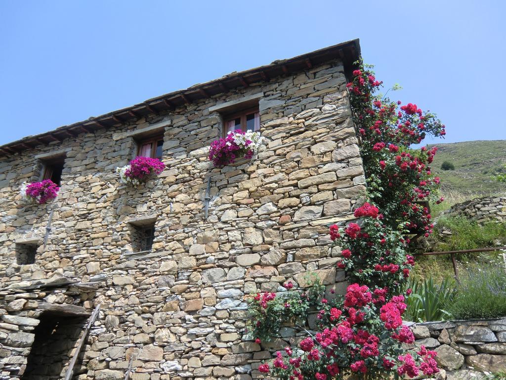 Agriturismo La Fontana Dell'Olmo Molini di Triora Exterior photo